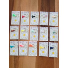Happy Mountains Kişiye Özel İsme Özel Papatya Desenli Renkli Püsküllü Anahtarlık 20 Adet