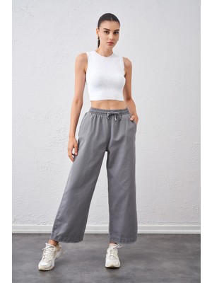 Tena Kadın Gri Beli Bağlamalı Geniş Piş Dikişli Paça Pantolon