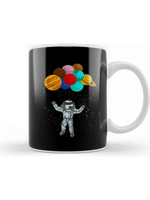 Baskı Dükkanı Astronaut In Space Flying With Planet Balloons Kupa Bardak Porselen