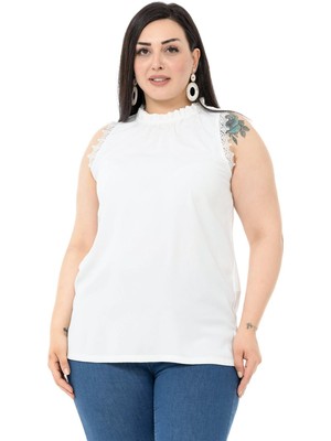 Disentis Modest Büyük Beden Yaka Detaylı Kolları Dantelli Beyaz Bluz