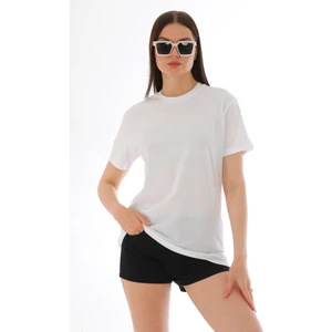 Kadın Kısa Kollu Yuvarlak Yaka Pamuklu Tişört