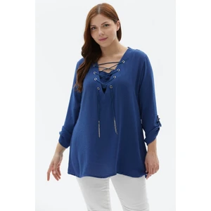 Selen Giyim Büyük Beden Yakası Kuşgözü Aksesuarlı Bluz