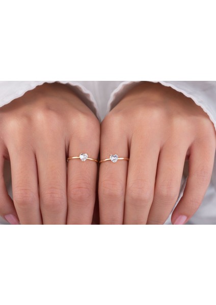 14 Ayar Altın Kalp Kesim Taşlı Zarif Yüzük modelleri