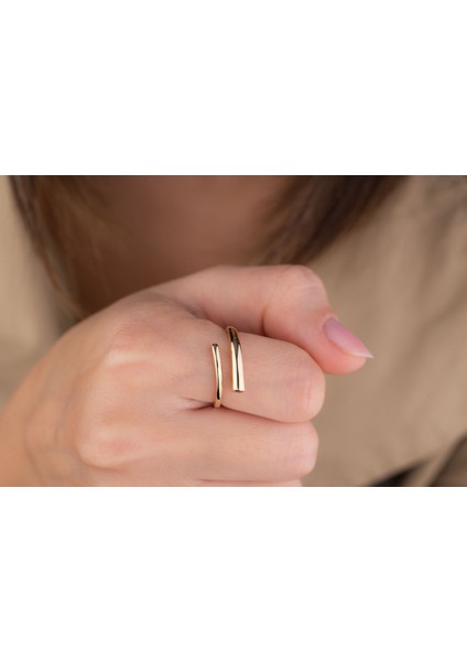 14 Ayar Altın Pembe Taşlı Spiral Yılan Yüzük fırsatları