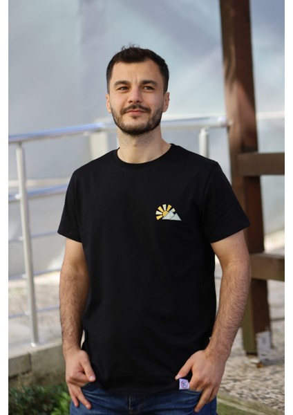 Dağ Motifli Unisex Tişört - Siyah - M