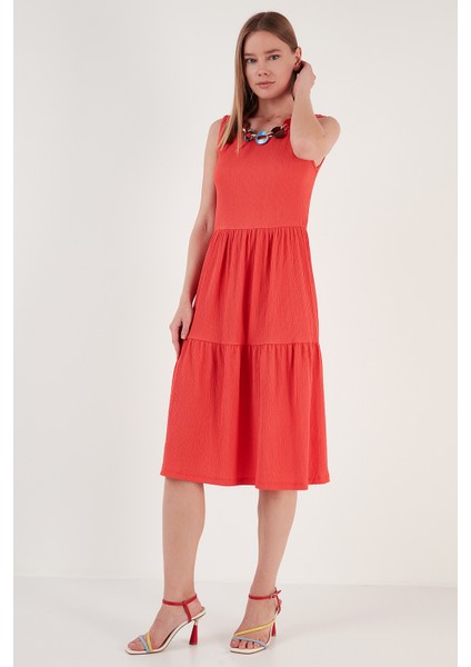 Kolye Detaylı Rahat Kesim Kolsuz Midi Elbise Bayan Elbise 5865099 fiyatları