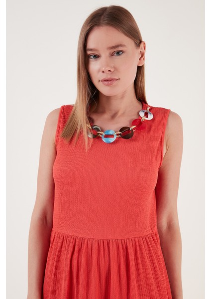 Kolye Detaylı Rahat Kesim Kolsuz Midi Elbise Bayan Elbise 5865099 modelleri