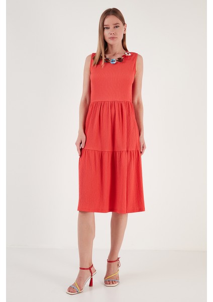 Kolye Detaylı Rahat Kesim Kolsuz Midi Elbise Bayan Elbise 5865099 fırsatları