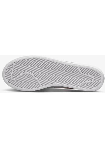 W Blazer Low Platform Ess Beyaz Kadın Sneaker Ayakkabı DQ7571 100 indirimleri