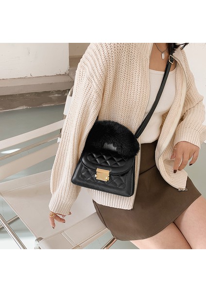 Trendy Beyaz Pelüş Çanta (Yurt Dışından) fiyatları