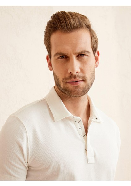 Kadın Beyaz Slim Fit Pamuklu Polo Yaka Tişört modelleri