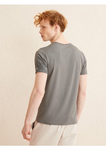 Bisiklet Yaka Slim Fit Modal Baskılı Tişört