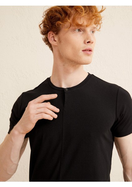 Patlı Yaka Slim Fit Modal Basic Tişört