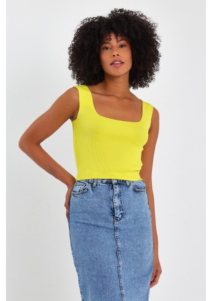 Kare Yaka Crop Atlet (A90779-S)