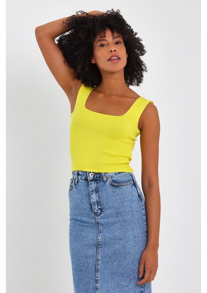Kare Yaka Crop Atlet (A90779-S)