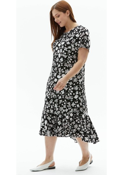 Büyük Beden Etek Ucu Volanlı Çiçek Desen Elbise fırsatları