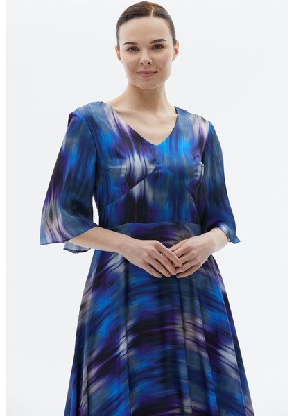 Kolları Volanlı V Yaka Uzun Emprime Elbise modelleri