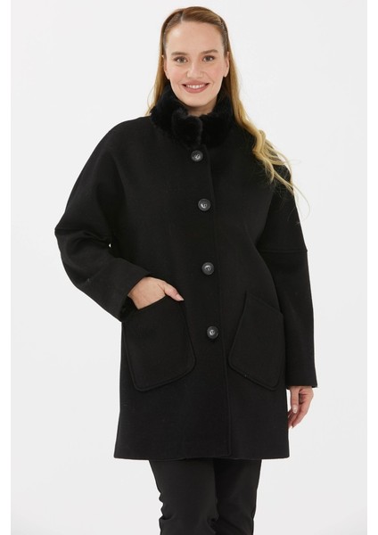 Büyük Beden Yakası Kürklü Eğik Cep Kaban modelleri