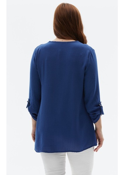 Büyük Beden Yakası Kuşgözü Aksesuarlı Bluz fırsatları