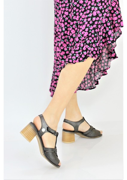 Kadın Hakiki Deri Klasik Alçak Kalın Topuklu Yazlık Sandalet M24/YS1315 fırsatları