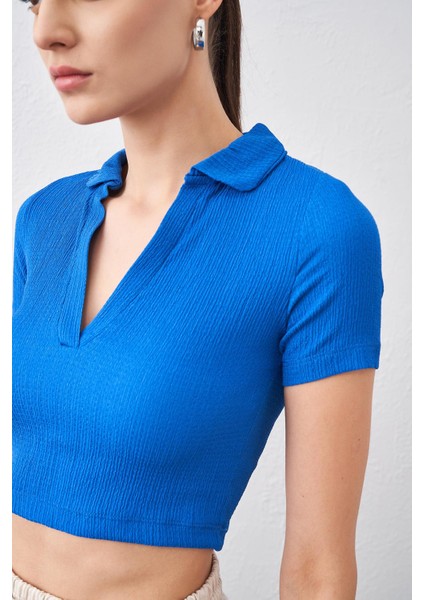 Tena Moda Kadın Saks Polo Yaka Bürümcük Kumaş Crop fırsatları
