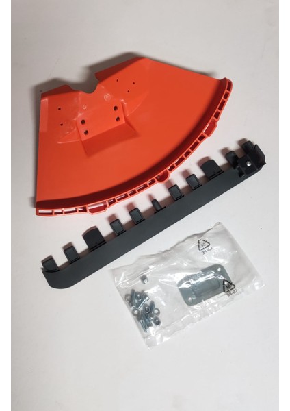 Bıçak Koruyucusu Komple Oleo-Mac SPARTA25,26,25S,250T 61030197