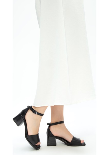 Kadın Vegan Topuklu Sandalet 838 403 Bn Sndlt Y23