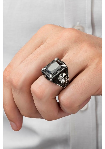 Dikdörtgen Kartal Motifli Siyah Taşlı 925 Gümüş Erkek Yüzük modelleri