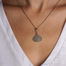 Galatelier Telkari Işlemeli Markazitli Mekik Formlu Gümüş Kadın Kolye