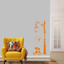 Asilmeydan Sokak Lambası Altındaki Aşık Kediler Dekoratif Duvar Sticker, Çıkartma, Etiket Turuncu