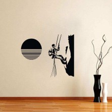 Asilmeydan Günbatımında Dağa Tırmanan Insan Silüeti Dekoratif Duvar Sticker, Çıkartma, Etiket