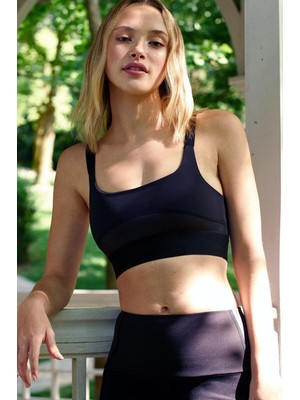 Fray Athletics Black Jade Sports Bra