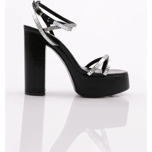 27 Kadin Taş Şeritli Topuklu Ayakkabi