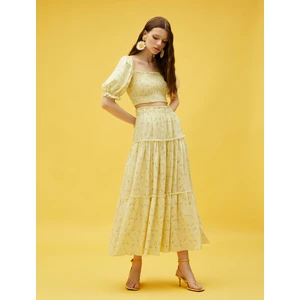 Aslıhan Malbora x Koton - Çiçekli Yırtmaçlı Katlı Uzun Etek