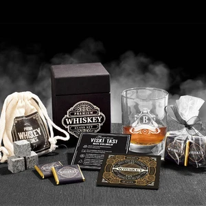 Isim Baş Harf Yazılı Viski Kadehi ve Viski Taşı Hediye Seti