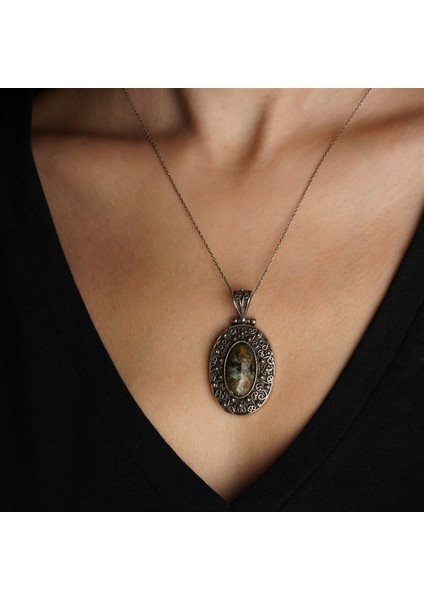 Oltu Zümrütü Oval Gümüş Kadın Kolye
