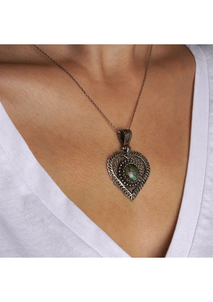 Oltu Zümrütü Kalp Formlu Gümüş Kadın Kolye fiyatları