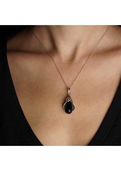 Telkari Işlemeli Zambak Model Zirkon Taşlı Gümüş Kadın Kolye