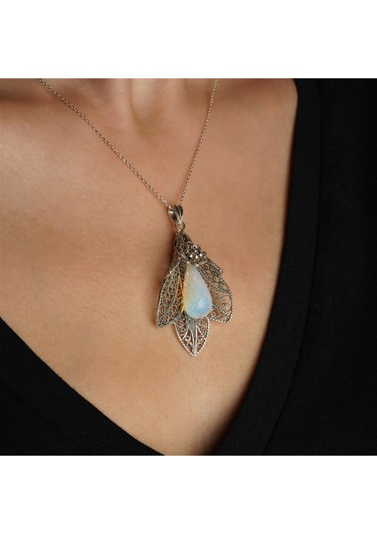 Telkari Işlemeli Zambak Model Quartz Taşlı Gümüş Kadın Kolye fiyatları