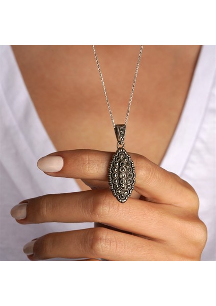 Telkari Işlemeli Markazitli Mekik Formlu Gümüş Kadın Kolye modelleri
