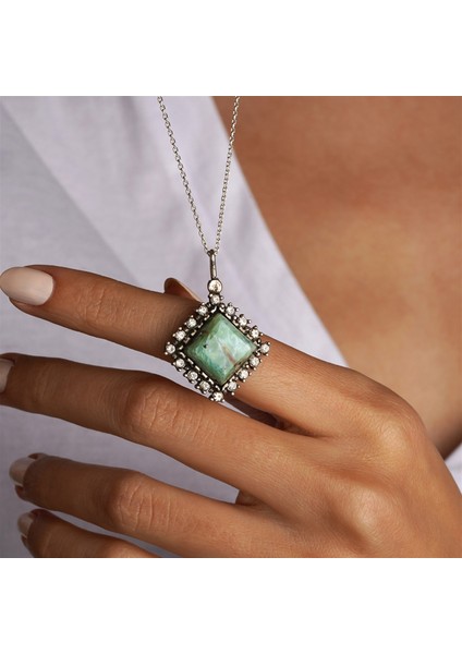 Oltu Zümrütü Kare Formlu Markazitli Gümüş Kadın Kolye modelleri