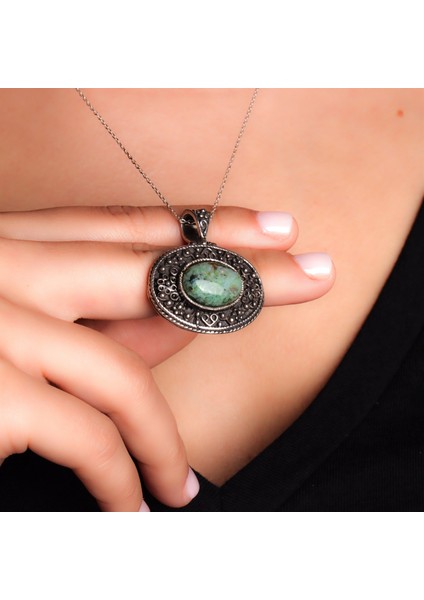 Oltu Zümrütü Oval Formlu Gümüş Kadın Kolye fiyatları