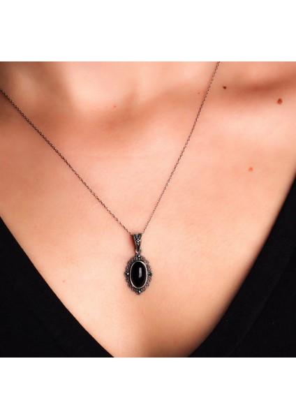 Oltutaşı Oval Formlu Gümüş Kadın Kolye fiyatları