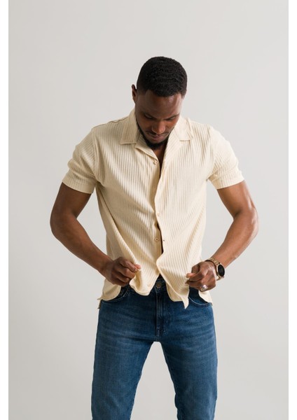 Slimfit Kısa Kol Yazlık Likralı Çizgili Erkek Triko Gömlek fiyatları