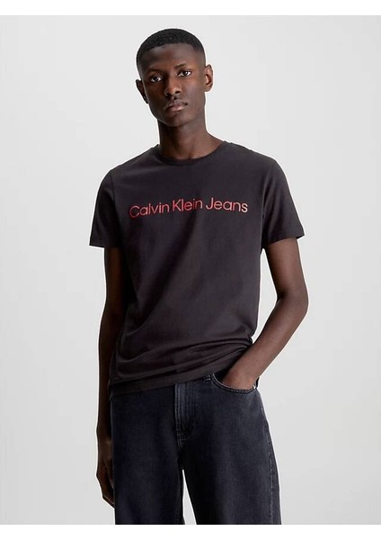 Erkek Core Institutional Logo T-Shirt