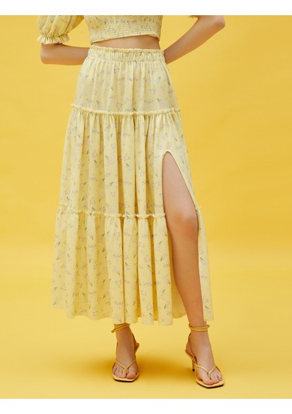 Aslıhan Malbora x Koton - Çiçekli Yırtmaçlı Katlı Uzun Etek modelleri