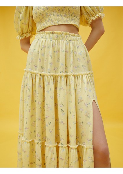 Aslıhan Malbora x Koton - Çiçekli Yırtmaçlı Katlı Uzun Etek indirimleri