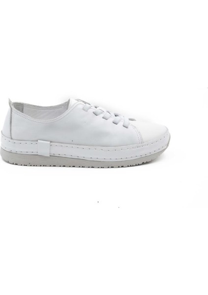 233026-1 Beyaz Kadın Sneaker fiyatları