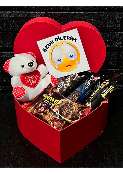 Sevgiliye Özür Hediyesi Kalp Kutuda Kalpli Beyaz Mini Ayıcık ve En Sevilen Lezzetler modelleri