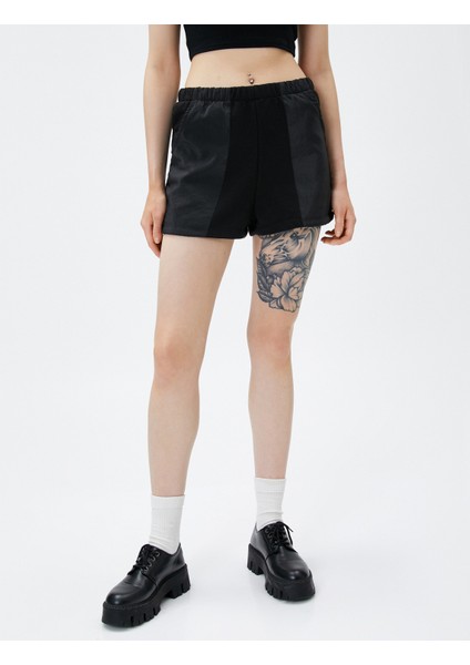 Mini Şort Beli Lastikli Cep Detaylı modelleri